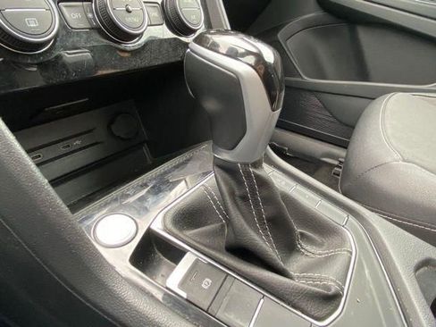 Used 2024 Volkswagen Taos SE FWD image 29