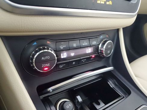 Used 2018 Mercedes-Benz GLA 250 image 30