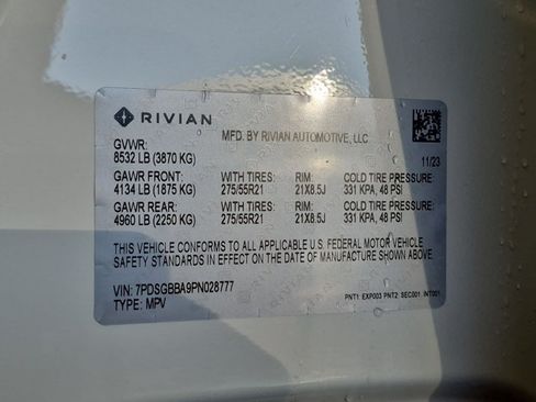Used 2023 Rivian R1S Adventure AWD/4WD image 16