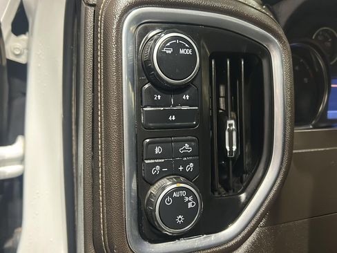 Used 2021 Chevrolet Silverado 3500 LT w/ Convenience Package image 23