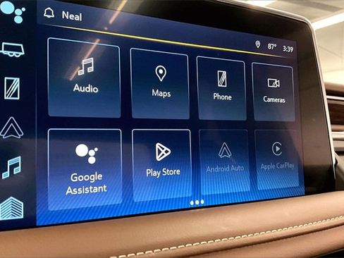 Used 2024 Chevrolet Suburban High Country image 35