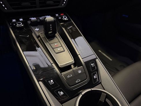 New 2026 Porsche 911 Carrera image 18