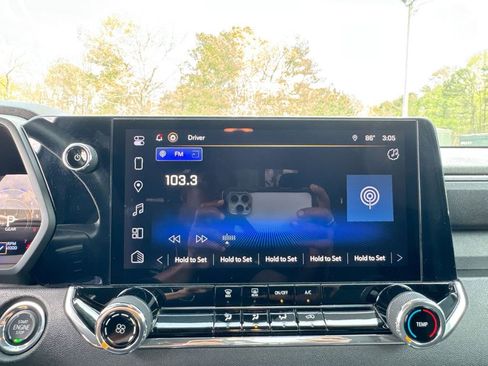 Used 2024 Chevrolet Colorado W/T image 26