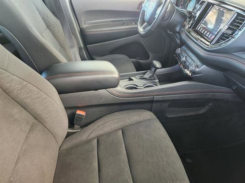Used 2024 Dodge Durango GT image 11