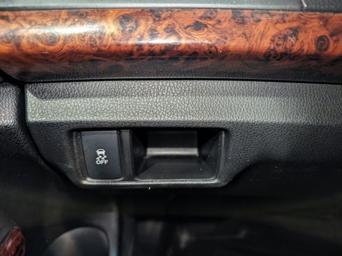 Used 2010 Honda Crosstour EX-L image 41