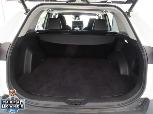 Used 2022 Toyota RAV4 XLE Premium image 24
