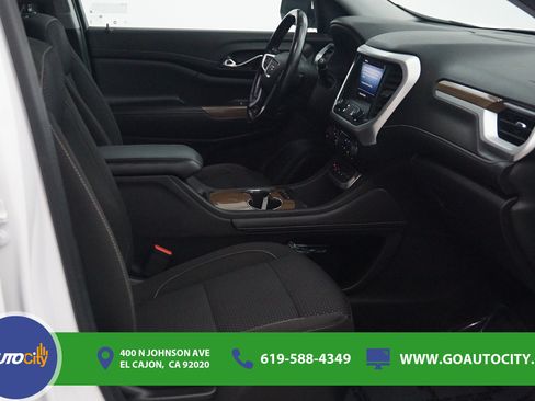 Used 2020 GMC Acadia SLE FWD image 8