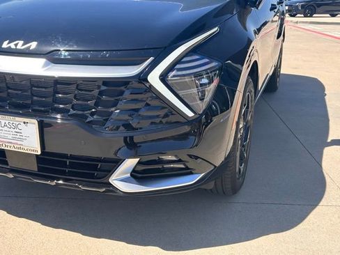 Used 2025 Kia Sportage SX image 5