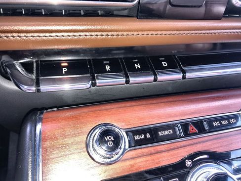 Used 2023 Lincoln Aviator Reserve w/ Elements Package Plus image 20