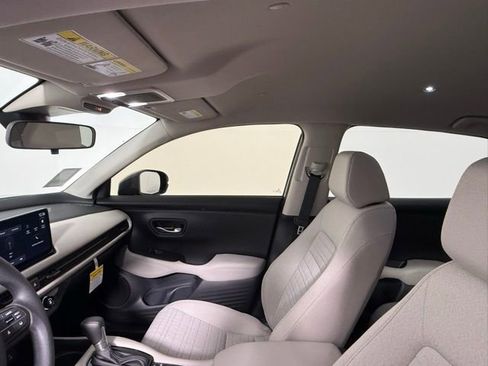 Used 2026 Honda HR-V LX image 32