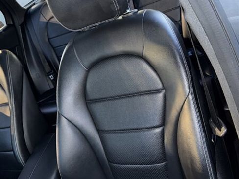 Used 2021 Mercedes-Benz GLC 300 4MATIC image 30