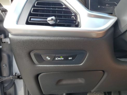 Used 2026 BMW X5 sDrive40i RWD image 29