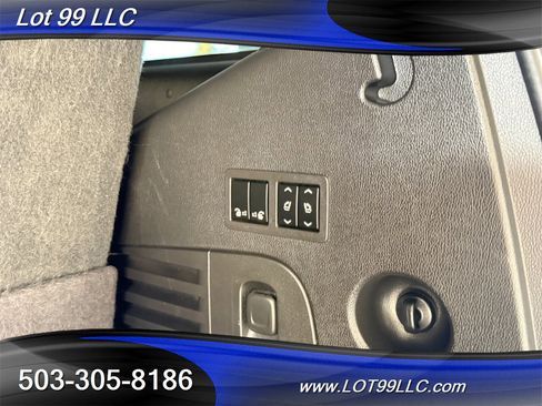 Used 2017 Cadillac Escalade Platinum image 61