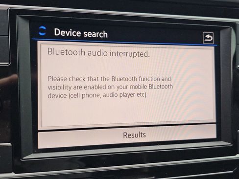 Used 2019 Volkswagen Golf S image 10