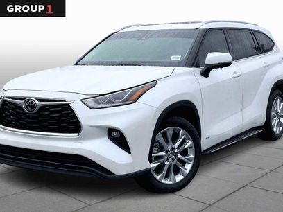Used 2025 Toyota Highlander Limited