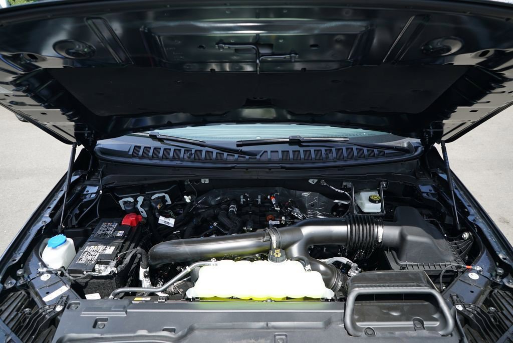 New 2026 Lincoln Navigator Reserve w/ Jet Appearance Package AWD/4WD image 38