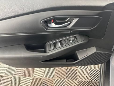 Certified 2025 Honda Accord SE image 22