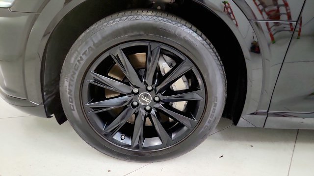 Used 2024 Audi Q8 e-tron Premium AWD/4WD image 77