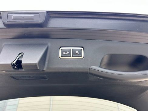 Used 2023 Kia Sorento SX AWD/4WD image 10