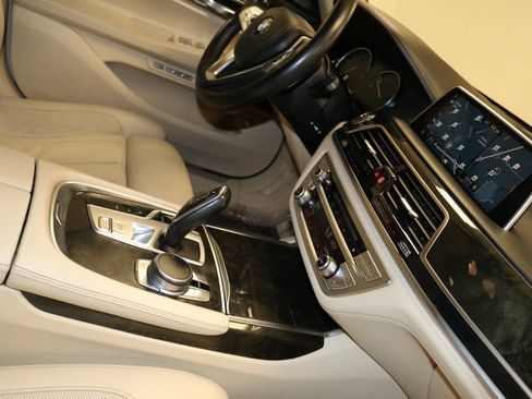 Used 2016 BMW 740i RWD image 60