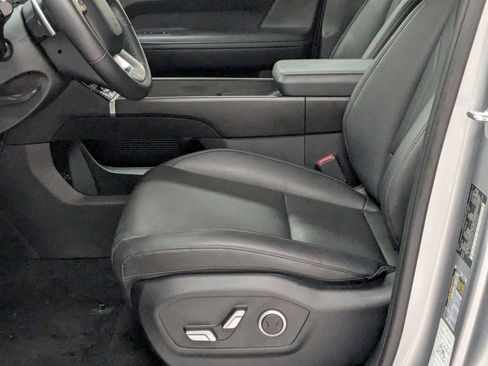 Used 2025 Hyundai Santa Fe SEL FWD image 22