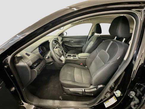 Used 2023 Nissan Sentra SV FWD image 13