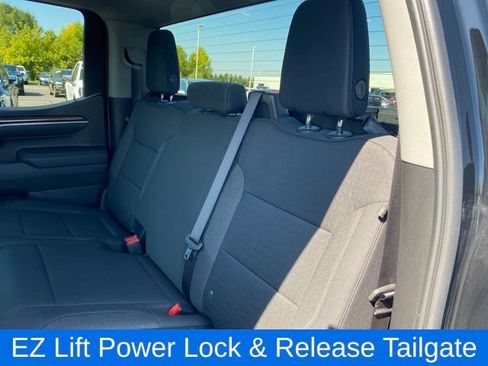 Used 2025 Chevrolet Silverado 1500 LT image 18