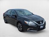 Used 2017 Nissan Altima 2.5 SV image 3