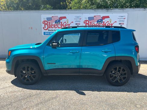 Used 2022 Jeep Renegade Altitude image 7