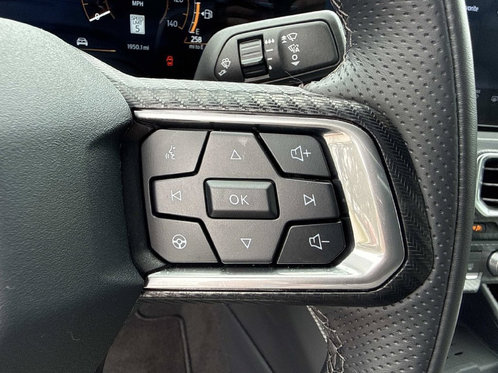 Used 2025 Ford Mustang Premium RWD image 25