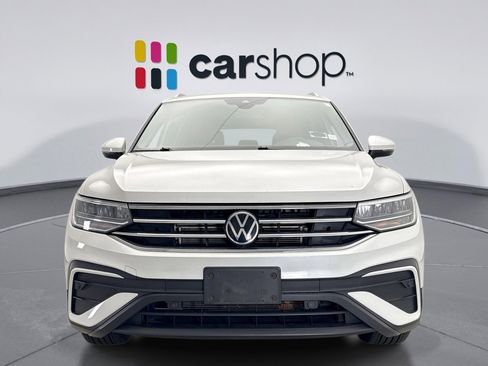 Used 2023 Volkswagen Tiguan SE image 8