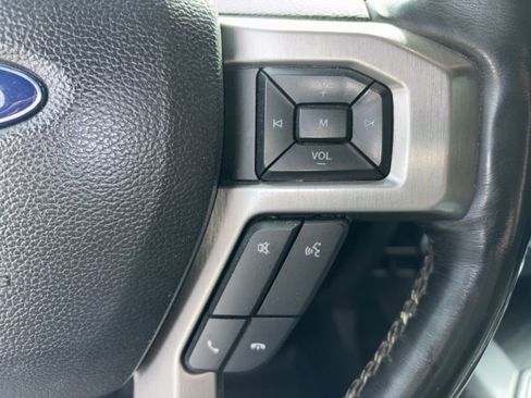 Used 2019 Ford F150 Platinum w/ Equipment Group 701A Luxury image 21