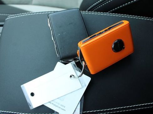 Used 2025 Volvo XC40 B5 Plus image 29