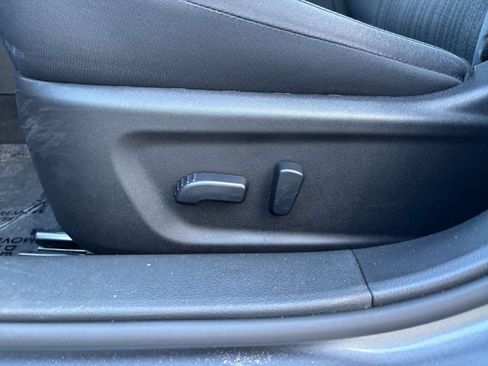Used 2025 Nissan Altima 2.5 SV FWD image 22