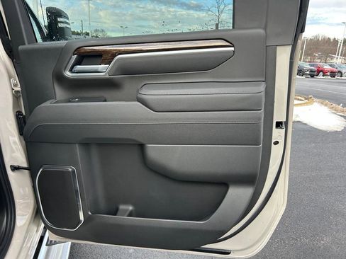 New 2026 GMC Sierra 2500 SLE image 16