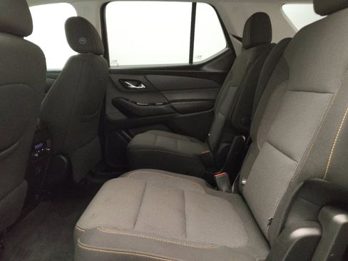 Used 2020 Chevrolet Traverse LT FWD image 18