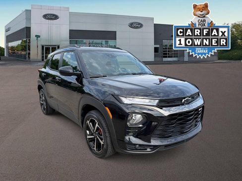 Used 2023 Chevrolet TrailBlazer RS w/ Convenience Package AWD/4WD image 2