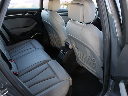 Used 2017 Audi A3 e-tron Premium Plus w/ Technology Package image 32