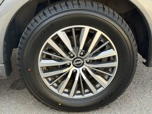 Used 2024 Nissan Armada SL image 13