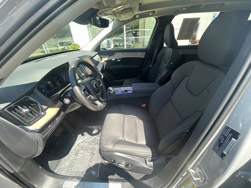 Used 2025 Volvo XC90 B6 Plus AWD/4WD image 22