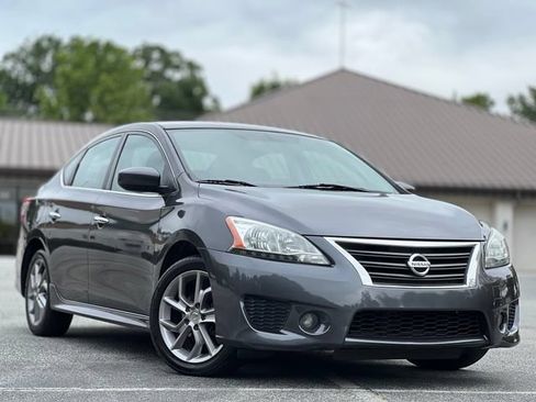 Used 2014 Nissan Sentra SR FWD image 3