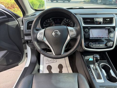 Used 2018 Nissan Altima 2.5 SV w/ 2.5 SV Technology Package FWD image 28