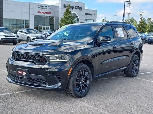 Used 2025 Dodge Durango R/T w/ Blacktop Package AWD/4WD image 2