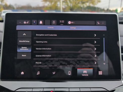 Used 2023 Jeep Compass Latitude w/ Convenience Group image 59