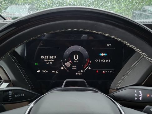 Used 2025 GMC Yukon Denali Ultimate AWD/4WD image 14