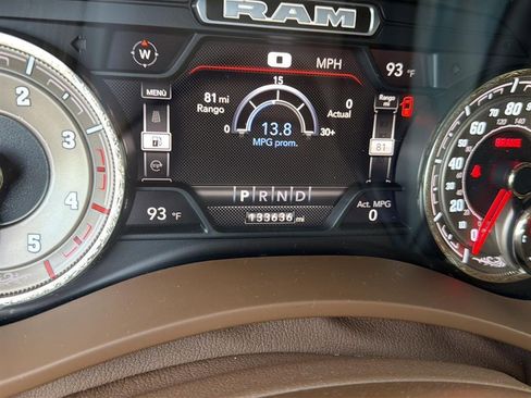 Used 2022 RAM 2500 Limited AWD/4WD image 5