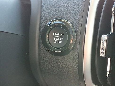 New 2025 Ford Expedition Active image 17