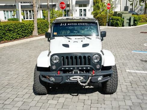 Used 2016 Jeep Wrangler Unlimited Rubicon AWD/4WD image 5