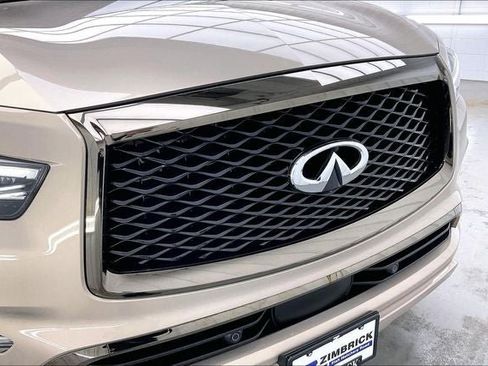 Used 2021 INFINITI QX80 Premium Select w/ All-Season Package image 32