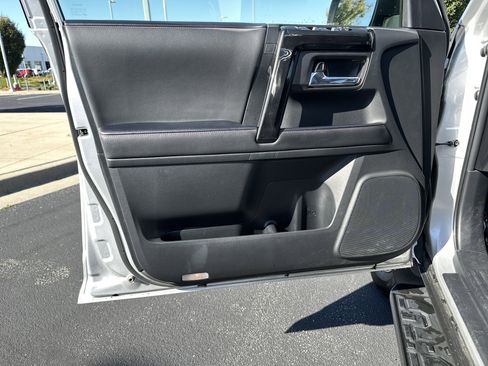 Certified 2024 Toyota 4Runner TRD Off-Road Premium image 14